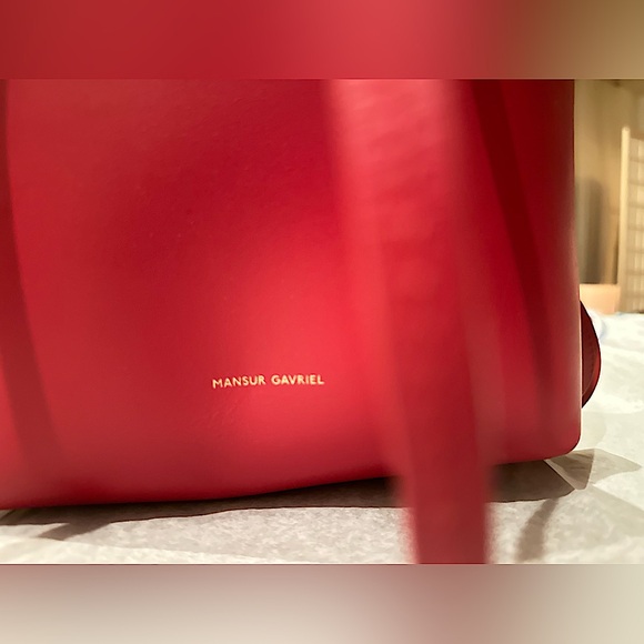 šNEW-HTF MANSUR GAVRIEL RED *CALF-LEATHER* MINI-BUCKET BAG (*Calf>Veg Tanned*) - Picture 6 of 16